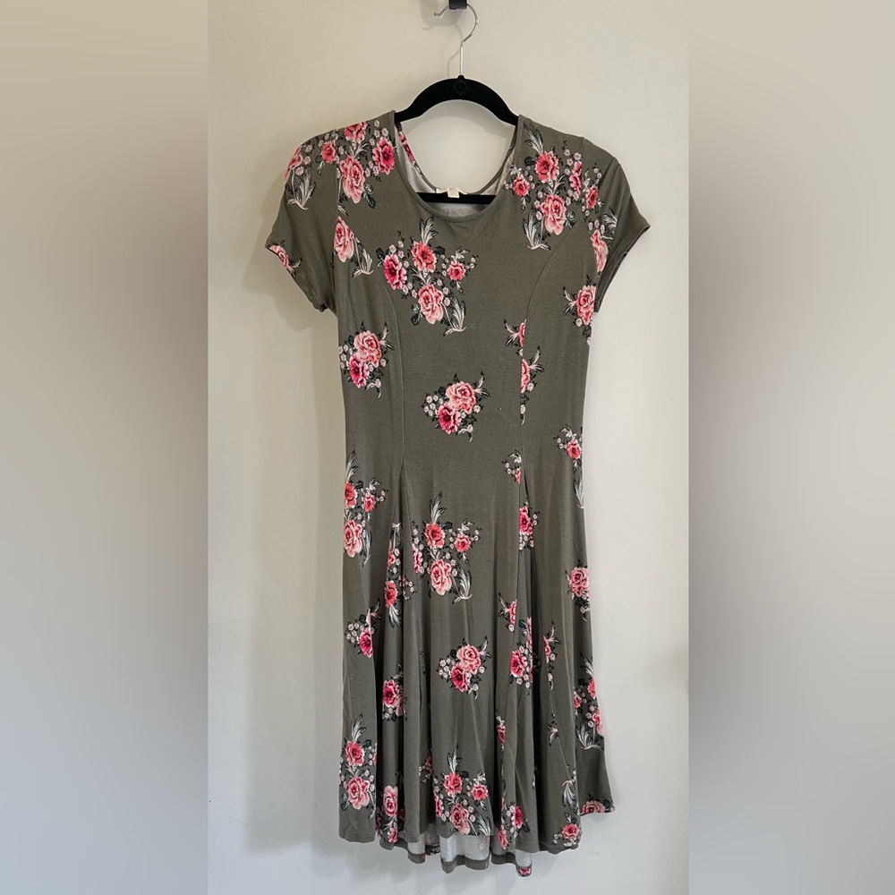 Chic Olive Floral Mini Dress